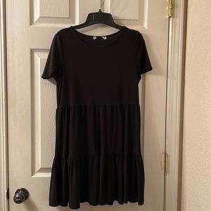 Black mid length dress size M